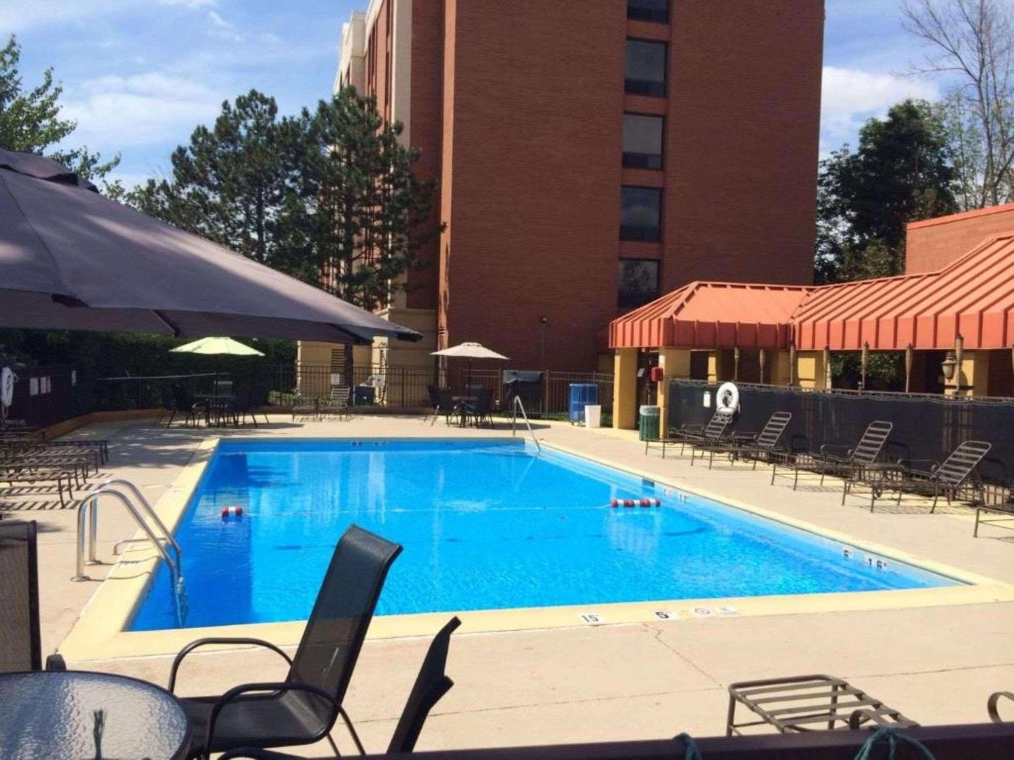 Radisson Hotel Schaumburg Exteriör bild